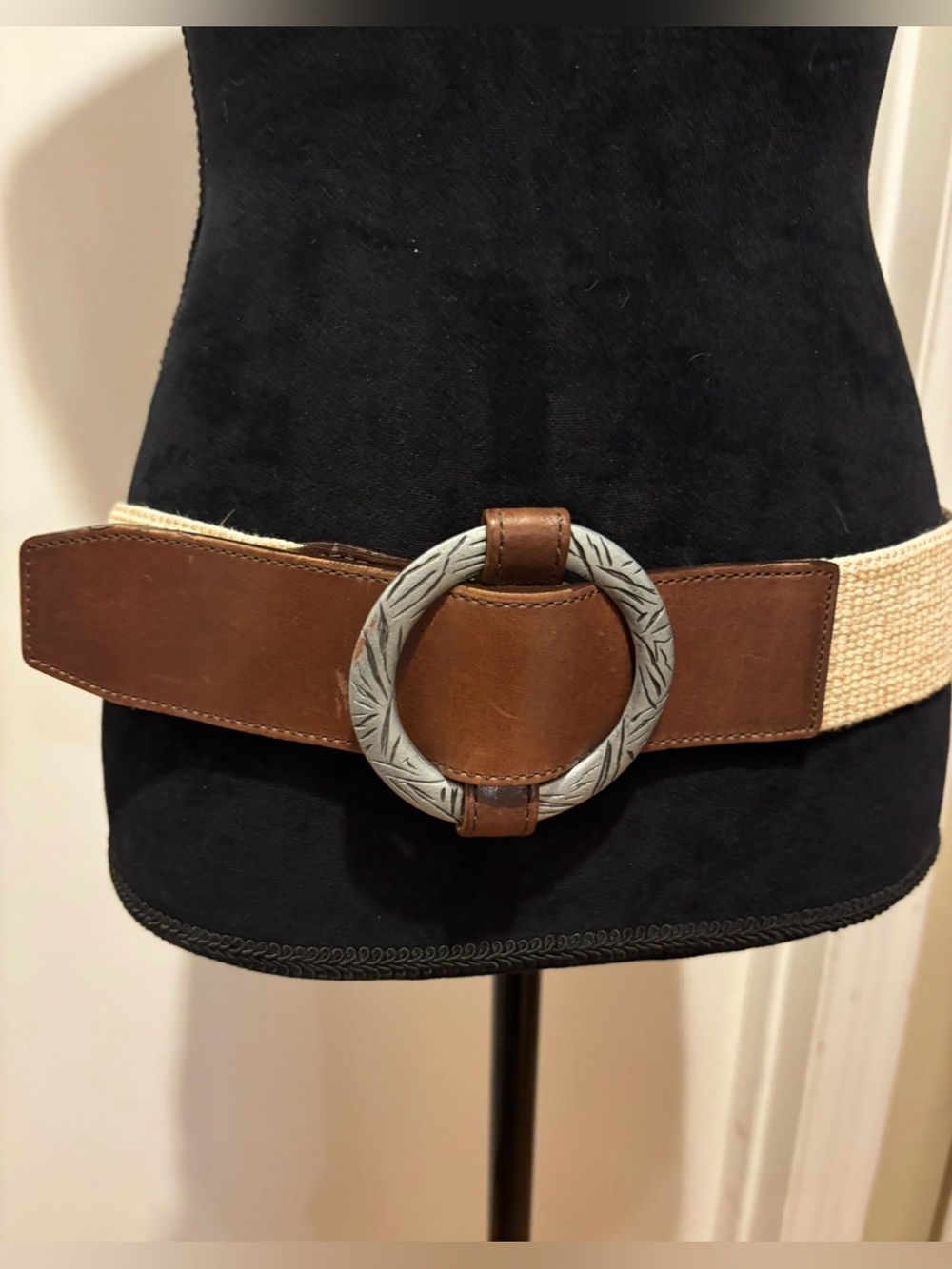TravelSmith Wide Stretch Statement Belt with Brown Leather Tabs Size L